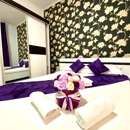 Sim Seaside T2 Apartment