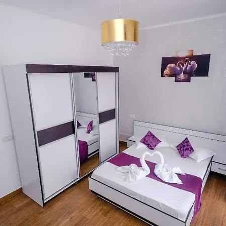 Sim Seaside T2 Apartment