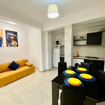 דירה Sim Seaside T2 *