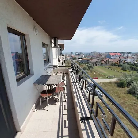 Sim Seaside T2 דירה Năvodari