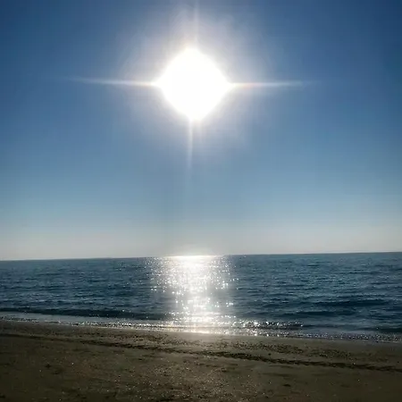 Sim Seaside T2 דירה Năvodari